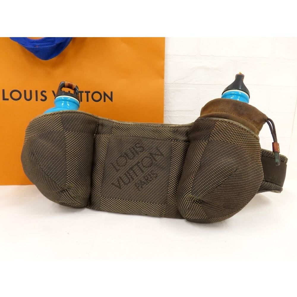 LOUIS VUITTON M93211 Damier Geant Ceinture Jogging Belt bag with 2 bottles